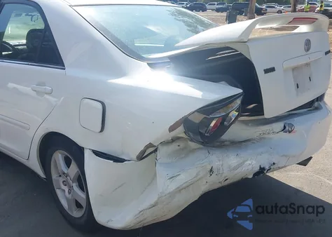 2005 Toyota Camry Se z USA, uszkodzony, nr VIN 4T1BE32K55U562191